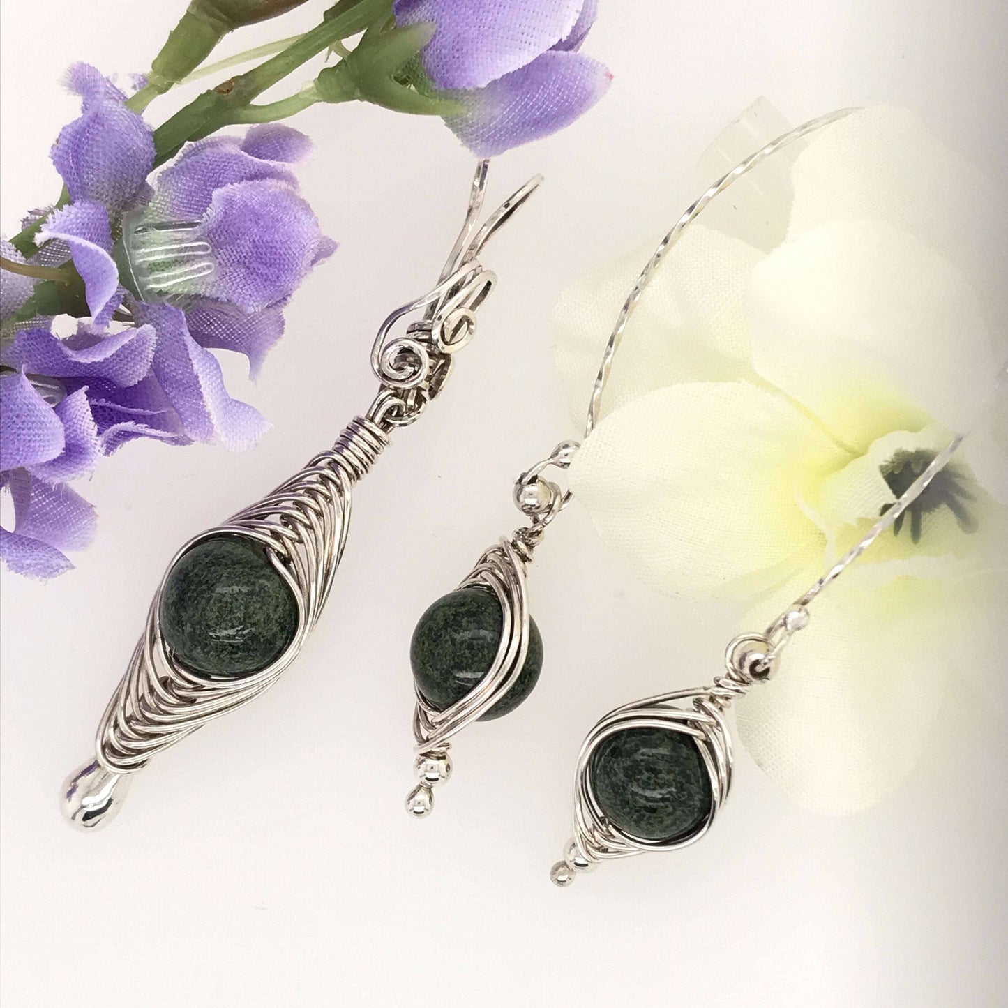 Green Quartzite and Argentium Silver Pendant and Earrings Set - Barb Murrin Jewelry